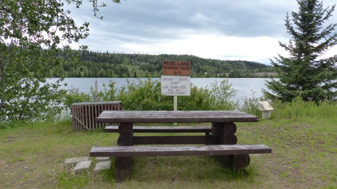 Die Spendenbox steht rechts.