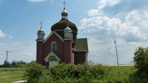 Hier wäre schon mal eine ukrainische Kirche...